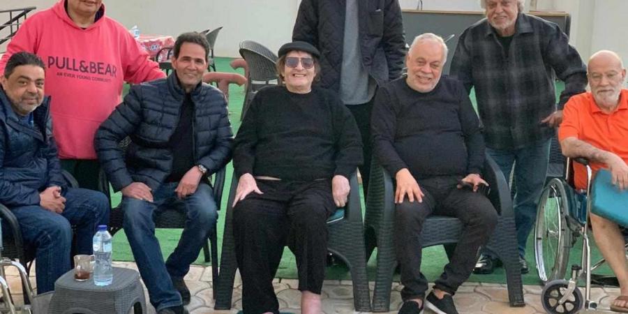 لتلقي العلاج اللازم.. نقل نبيل نور الدين إلى دار رعاية الفنانين بعد تعرضه لحادث سير