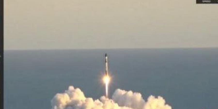 الصين تطلق مجموعة جديدة من الأقمار الاصطناعية للإنترنت