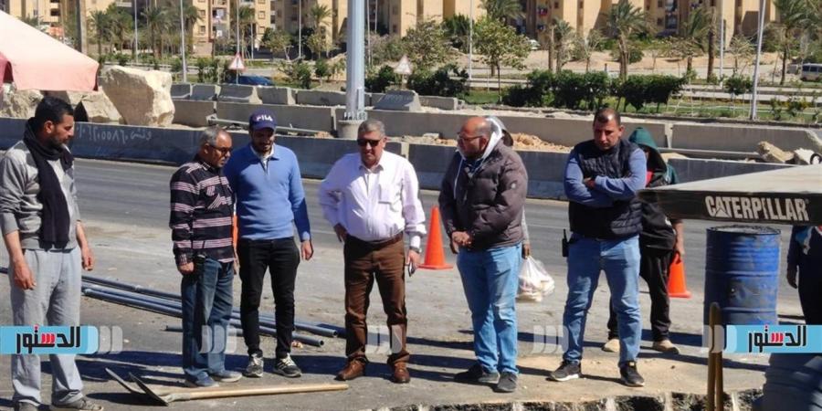 رئيس جهاز حدائق أكتوبر يواصل متابعة أعمال الطريق الأوسطي ويعزز صيانة المسطحات الخضراء