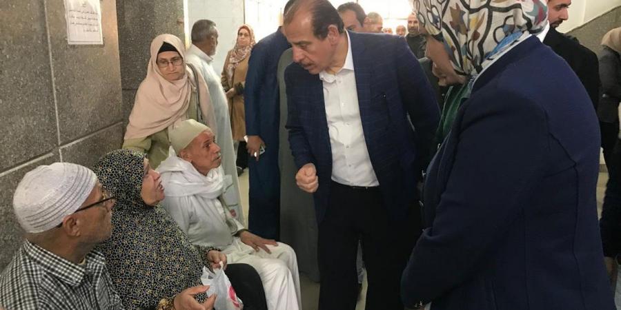 نائب وزير الصحة يتفقد المنشآت الطبية بالبحيرة ويوصي بصرف مكافآت للمتميزين