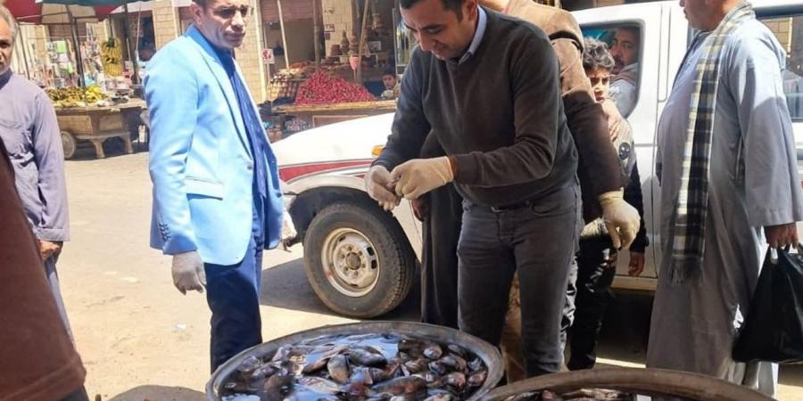 بورصة الأسماك الطازجة والمملحة بالبحيرة اليوم الجمعة
