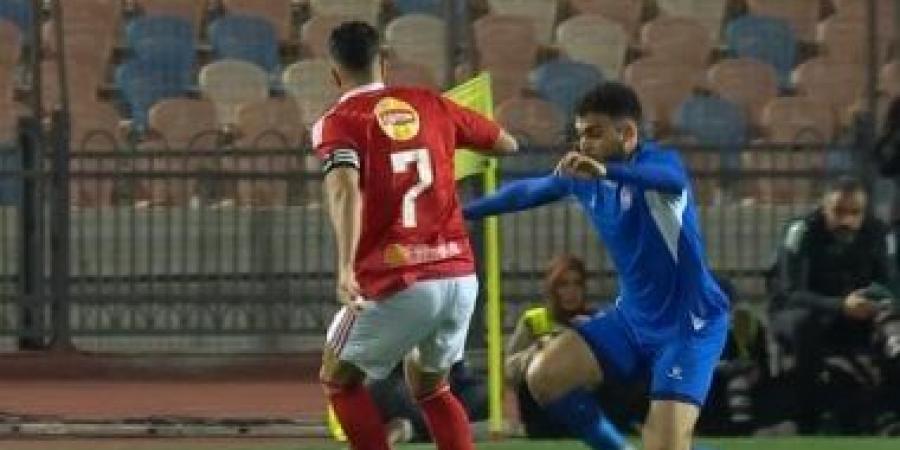 الأهلى يتعادل مع سموحة 1-1 فى الشوط الأول