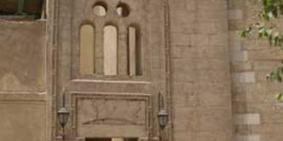 بيت العينى يحتفى بالربيع.. عروض خيال الظل وورش