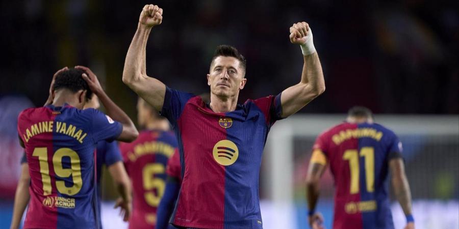 برشلونة يُقدم عرضًا رسميًا لتجديد عقد ليفاندوفسكي