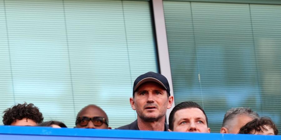 تشيلسي ضد مان سيتي.. شوط سلبي بحضور الأساطير فى الدوري الإنجليزي.. صور