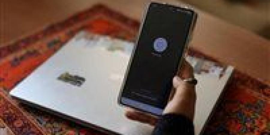 الظلام الرقمي وسيطرة قوات الإنترنت.. قصة خسائر مليارية تضرب الاقتصاد الإيراني