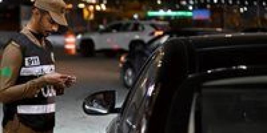 العبور للأنظمة فقط.. استنفار أمني شامل على مداخل مكة المكرمة