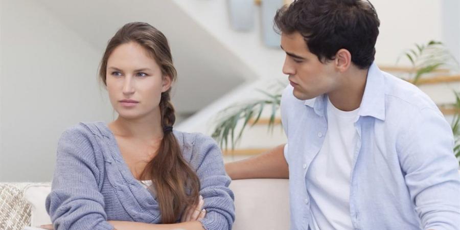 تامر أمين: الأنانية والشعور بالملل خطر على استمرار العلاقة الزوجية