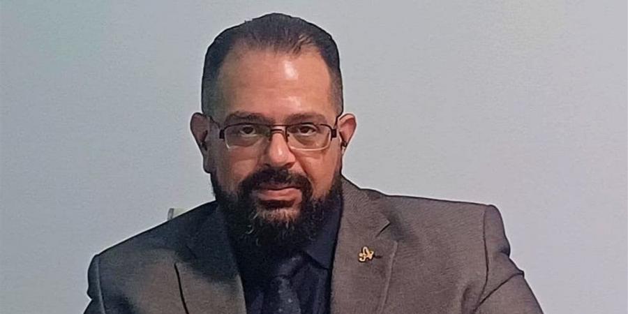 أحمد لاشين: إيران لن تتنازل عن مضيق هرمز أو برنامجها النووي