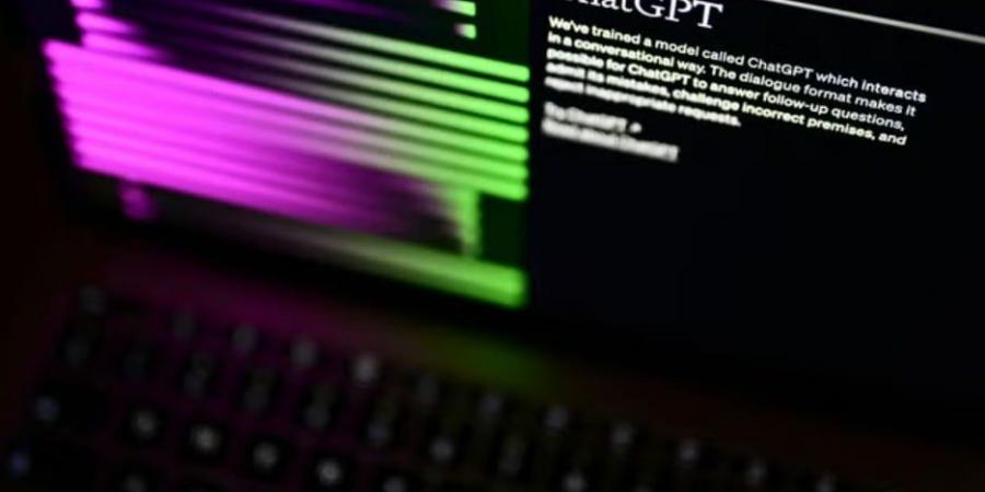 هل يؤثر استخدام «عبارات المجاملة» مع ChatGPT فى التغير المناخى؟