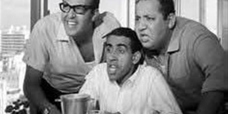 الضيف أحمد وثلاثي أضواء المسرح.. حكاية فرقة غيّرت شكل الكوميديا