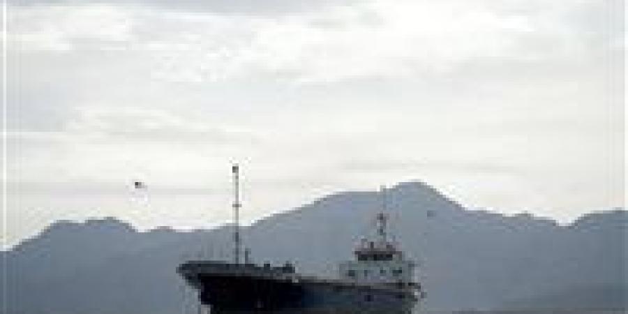 اختراق صامت.. سفن مرتبطة بطهران تعبر مضيق هرمز رغم الحصار الأمريكي المشدد