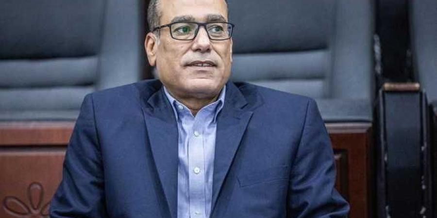 مصطفى عزام: لا يحق للأهلي اصطحاب خبير صوتيات والاستماع للفار بضوابط