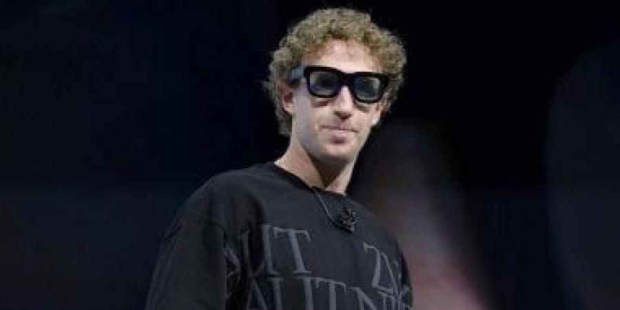 ميتا تطور نسخة AI من مارك زوكربيرج للتحدث والتعامل مع الموظفين