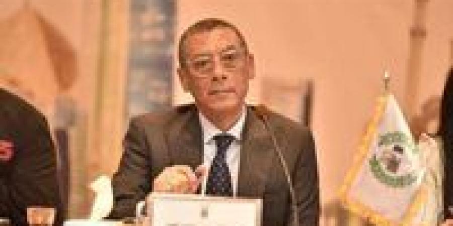 ياسر قمر يشيد بدعم جوهر نبيل لتطوير اتحاد الطائرة والمنتخب الوطني