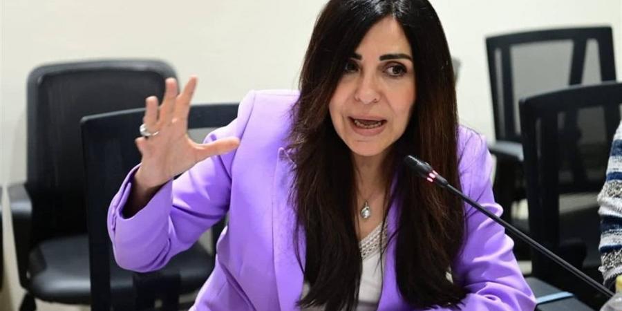 إنجي أنور: إعلام الدولة يواجه تحديات كبيرة.. ونحتاج سرعة إتاحة الرواية الرسمية