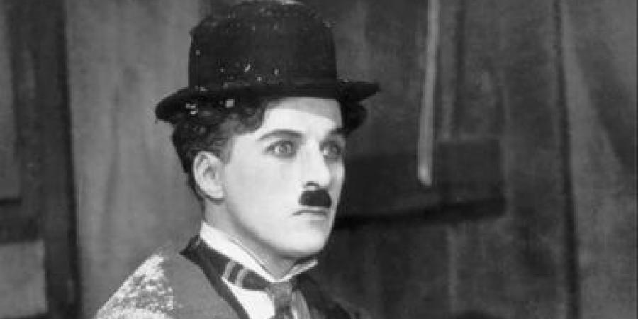 ذاكرة اليوم.. فتح مصر وميلاد تشارلى تشابلن وعمار الشريعى ورحيل الضيف أحمد