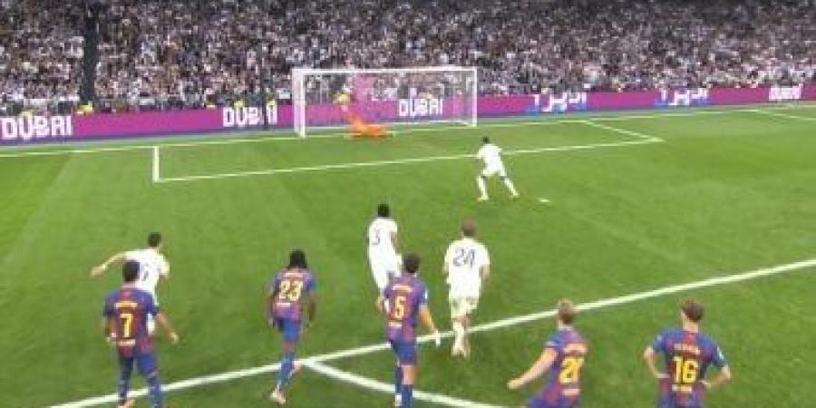 ريال مدريد يرفض الممر الشرفى لبرشلونة قبل الكلاسيكو