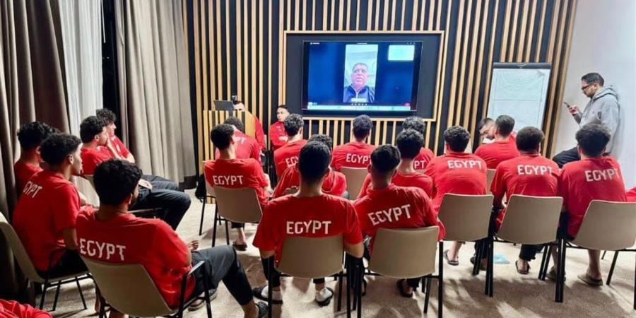 خالد فتحي يطالب أبطال 2008 بالفوز علي إسبانيا واعتلاء القمة