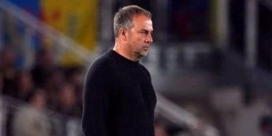 فليك يؤجل تمديد عقده مع برشلونة لنهاية الموسم