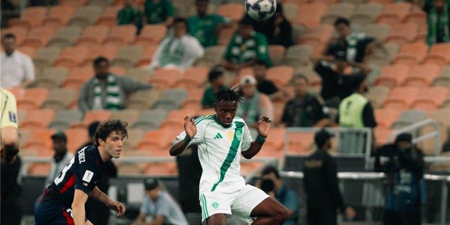 بـ10 لاعبين.. الأهلي السعودي يقلب تأخره أمام جوهور ويتأهل لنصف نهائي دوري أبطال آسيا