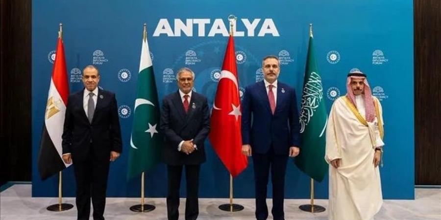 ​الشرق الأوسط على طاولة "أنطاليا الدبلوماسي".. جهود دولية لتجنب المواجهة الشاملة