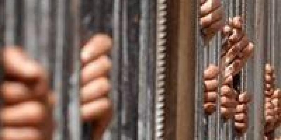 خلية العملة أمام القضاء.. محاكمة 39 متهمًا في قضية كبرى