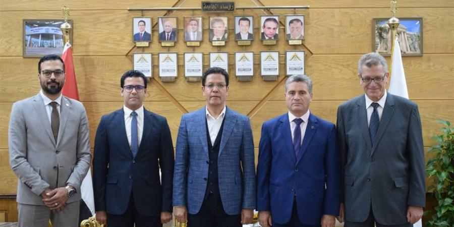 بروتوكول تعاون بين جامعة بنها ومديرية الشئون الصحية بمطروح