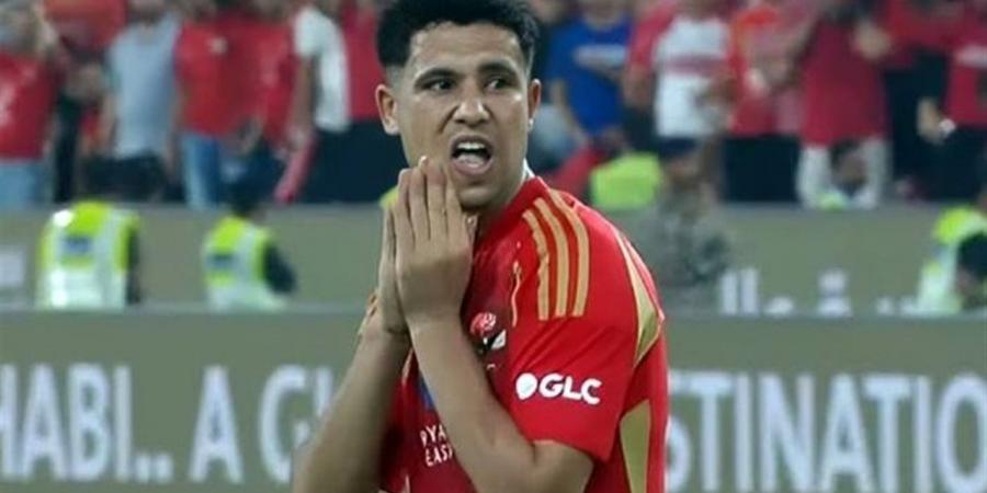 شوبير يثير الجدل حول مستقبل رضا سليم مع الأهلي بعد تألقه بدوري الأبطال
