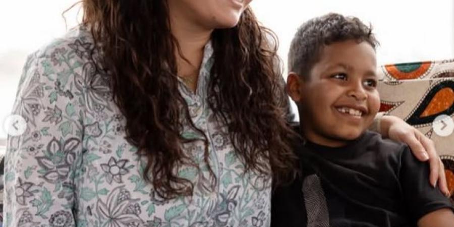 هند صبري تشارك جمهورها رحلتها في أسوان.. صور