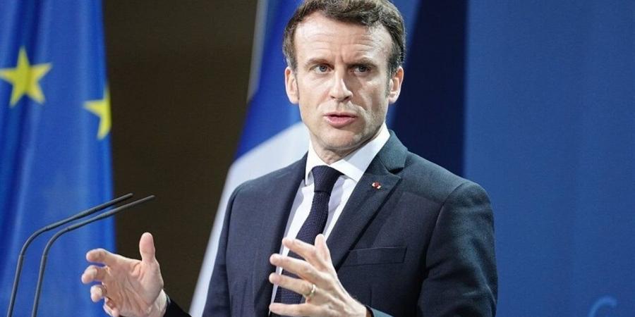 الثلاثاء.. ماكرون يستقبل رئيس الحكومة اللبنانية في الإليزيه