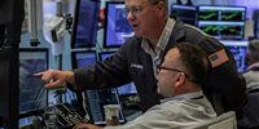 الملاذ الأخير.. الأسواق الأمريكية تعزل نفسها عن صدمات العالم وتترك أوروبا في مهب الريح