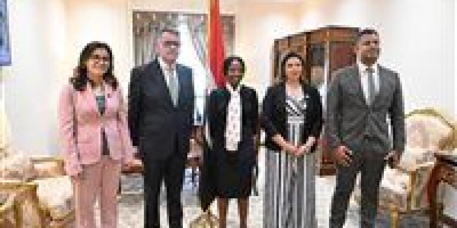 رئيس لجنة حقوق الإنسان بمجلس النواب يستقبل أمين مظالم جنوب أفريقيا