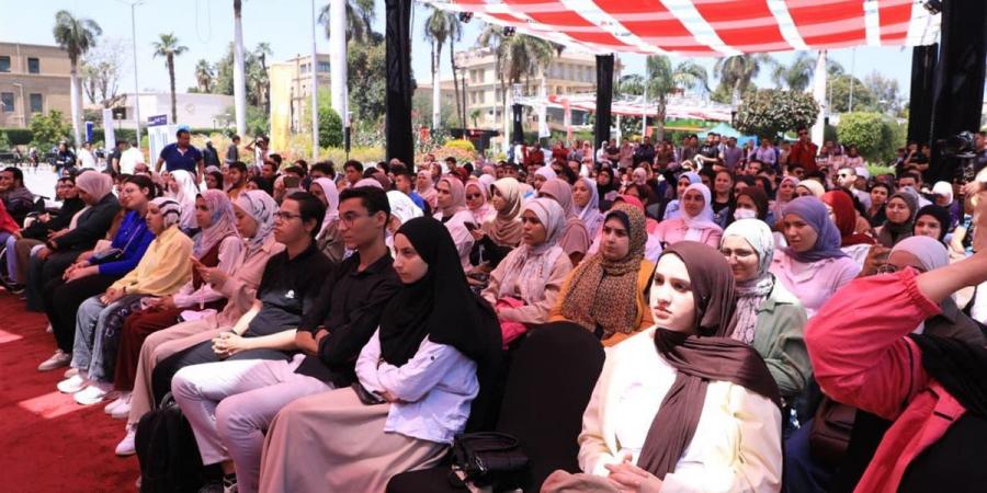 جلسات ملتقى التوظيف بجامعة القاهرة تفتح الباب لذوى الهمم لدمجهم فى سوق العمل