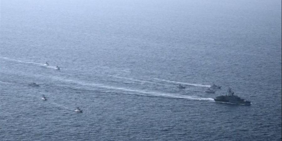 تقارير: استهداف سفينة ثالثة في مضيق هرمز