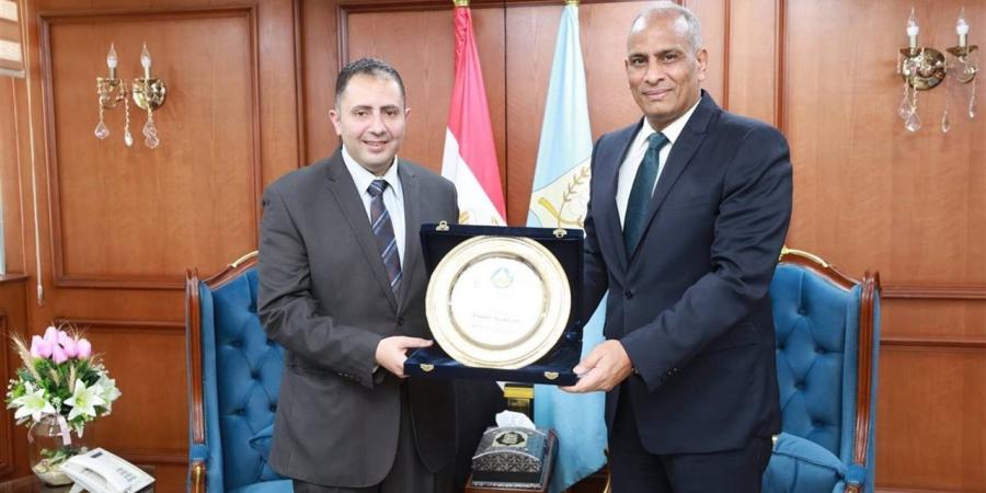 تعاون مشترك بين محافظتي دمياط وكفر الشيخ للتحسين مستوى الخدمات المقدمة للمواطن