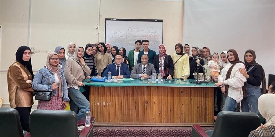 9 أفلام قصيرة بمشروعات تخرج طلاب شعبة الإذاعة والتليفزيون بـ "آداب الزقازيق"