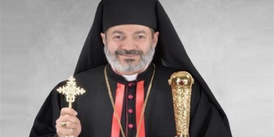 الأنبا توما يلتقي مجموعة إيمان ونور الكشفية ويحتفل بالقداس الإلهي