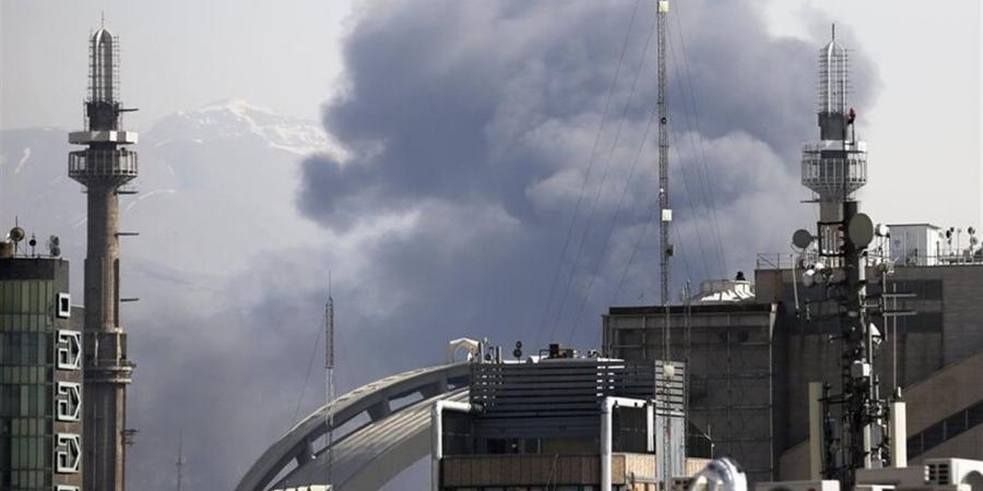 اتهامات لإيران بالوقوف وراء هجمات “حرب هجينة” منخفضة المستوى في أوروبا وبريطانيا