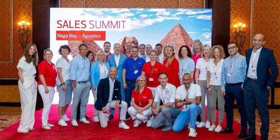 وزارة السياحة والآثار تستضيف وفدًا من الوكلاء السياحيين بالتعاون مع منظم الرحلات الألماني