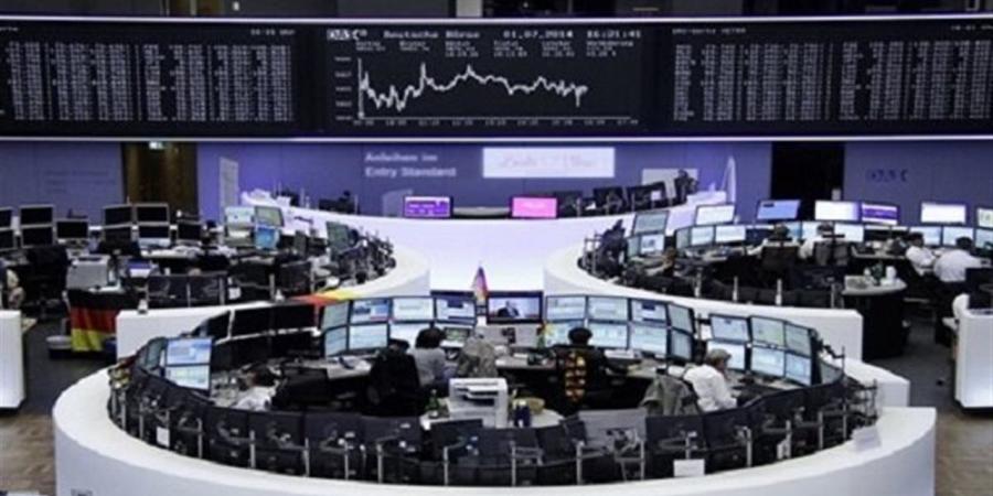 الأسهم الأوروبية تفتتح تعاملات الجمعة على انخفاض