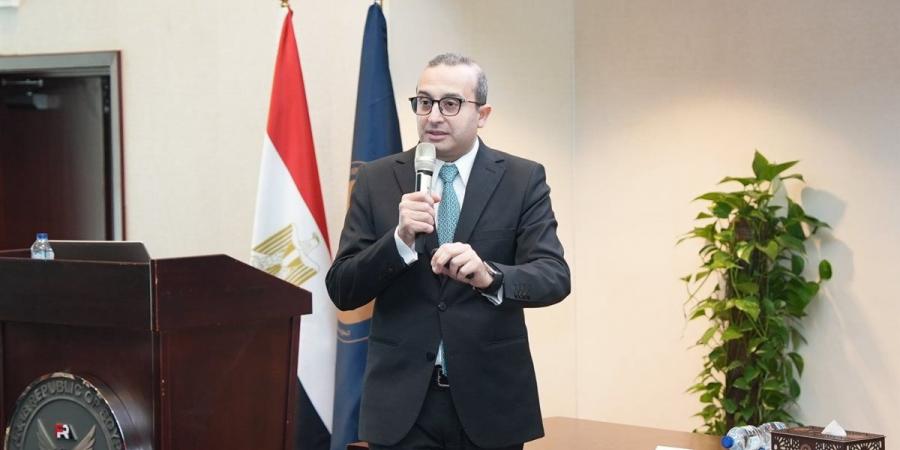 رئيس "الرقابة المالية": إعداد الشباب المصري بأعلى درجات الوعي بتطورات الأسواق