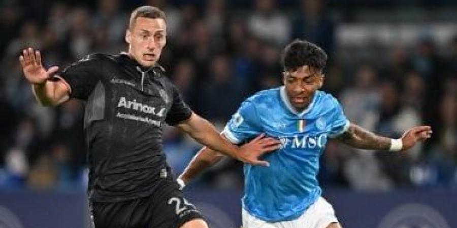 نابولي يقسو على كريمونيسي بثلاثية في الشوط الأول