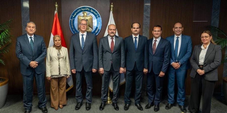 "البترول": إنتاج 1.1 مليون طن ميثانول سنويًا لتلبية احتياجات الصناعات المحلية