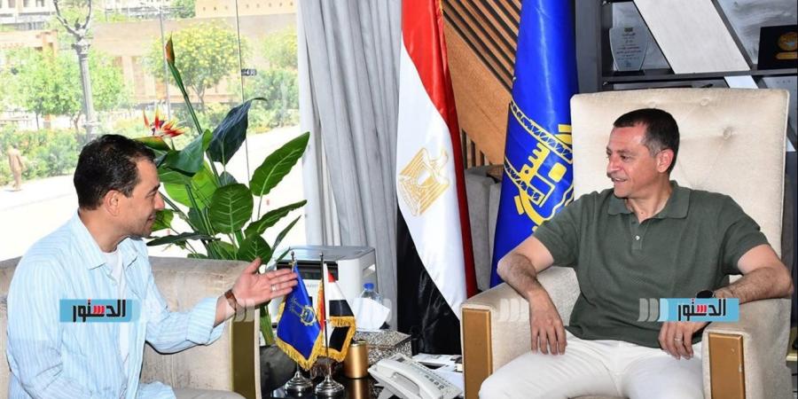 محافظ أسوان يبحث مع رئيس قصور الثقافة توسيع مجالات التعاون المشترك