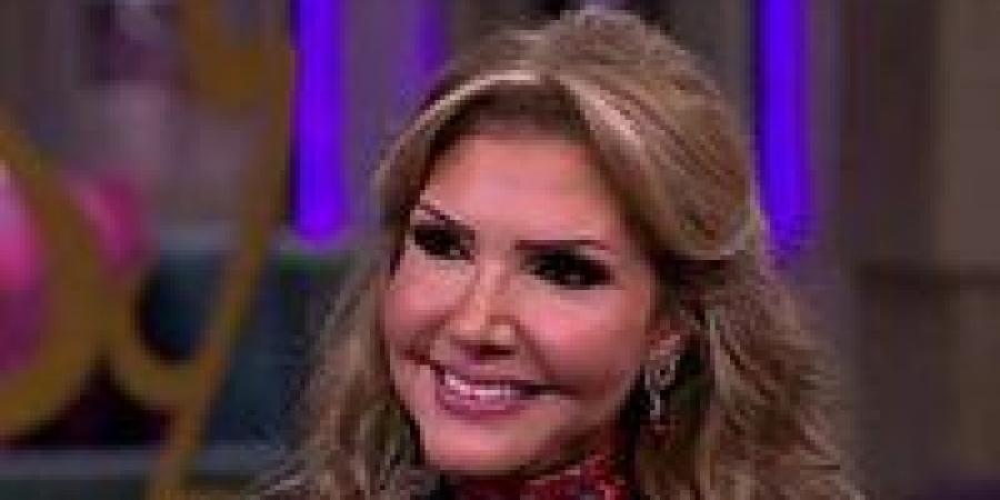 كفى عبثا واستغلالا.. أول تعليق من نادية مصطفى على رئيس الجالية المصرية بفرنسا