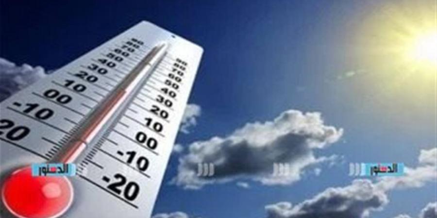 انخفاض ملحوظ في درجات الحرارة وفرص للأمطار.. تفاصيل طقس الأحد بجميع المحافظات