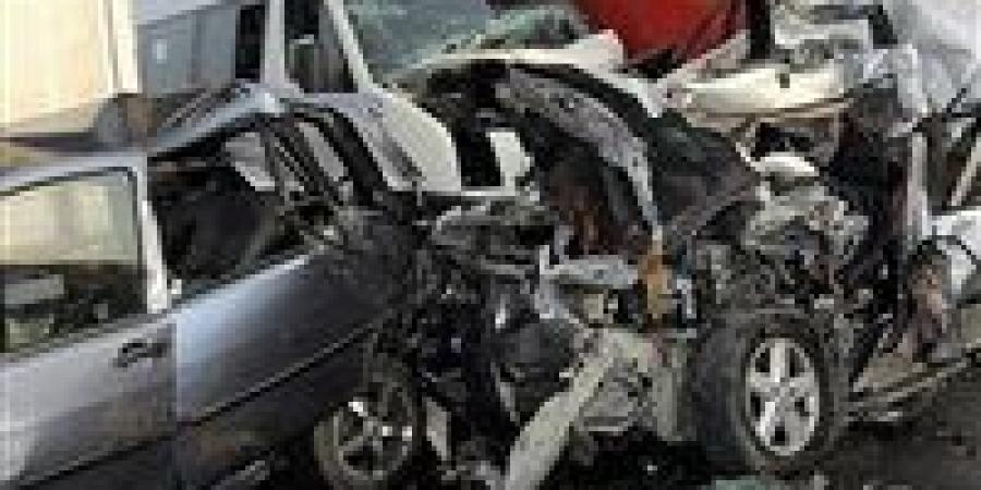 إصابة 7 اشخاص إثر انقلاب ميكروباص بطريق إسكندرية الصحراوى