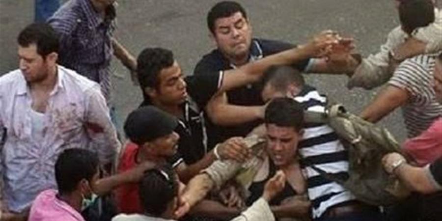 مشاجرة بين الباعة الجائلين في سوق الأحد بكوم أمبو تسفر عن إصابة 3