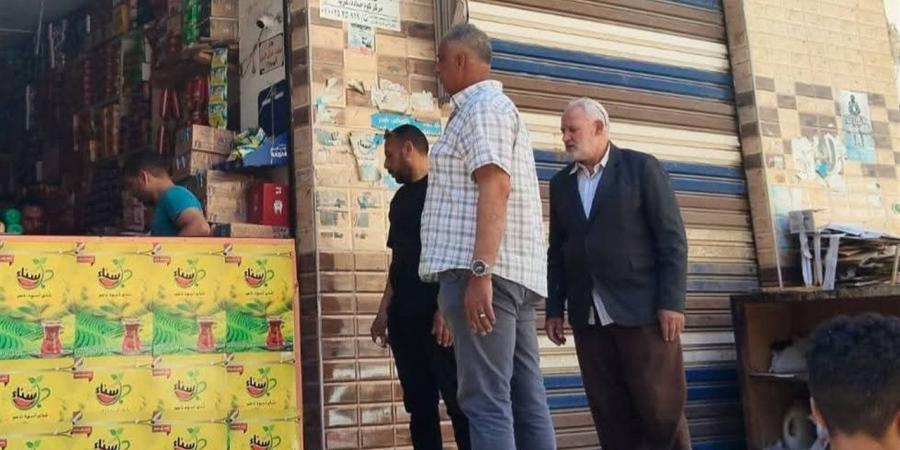 غلق وتشميع 10 محال غير مرخصة والتنبية بسرعة توفيق الأوضاع بكوم حمادة